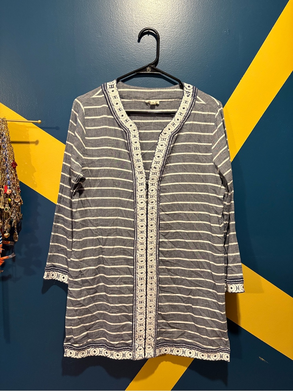 Soft by Joie Blue & White Stripe Embroidered Long Sleeve Tunic Top EUC